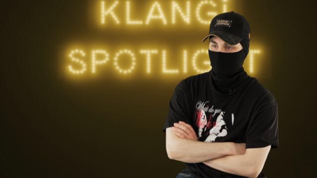 Still-kuva koirasta Klangin Spotlight-jaksosta.