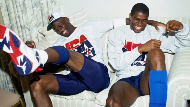 Michael Jordan ja Magic Johnson. Genius sensuroi kaikki Michael Jordaniin liittyvät lyriikat!