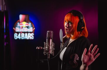 Senya mikin edessä. Senya mukana Red Bull 64 Bars -konseptissa!