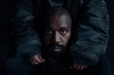 Kanye Westin olkapäillä North West. Kanye West maksaa jättisummia elatusmaksuina!