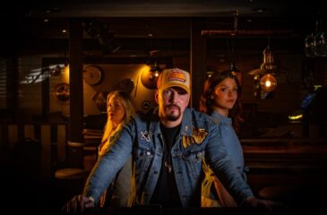 Brädi, Lili & Luna Viikonloppusoturit-singlen promokuvassa