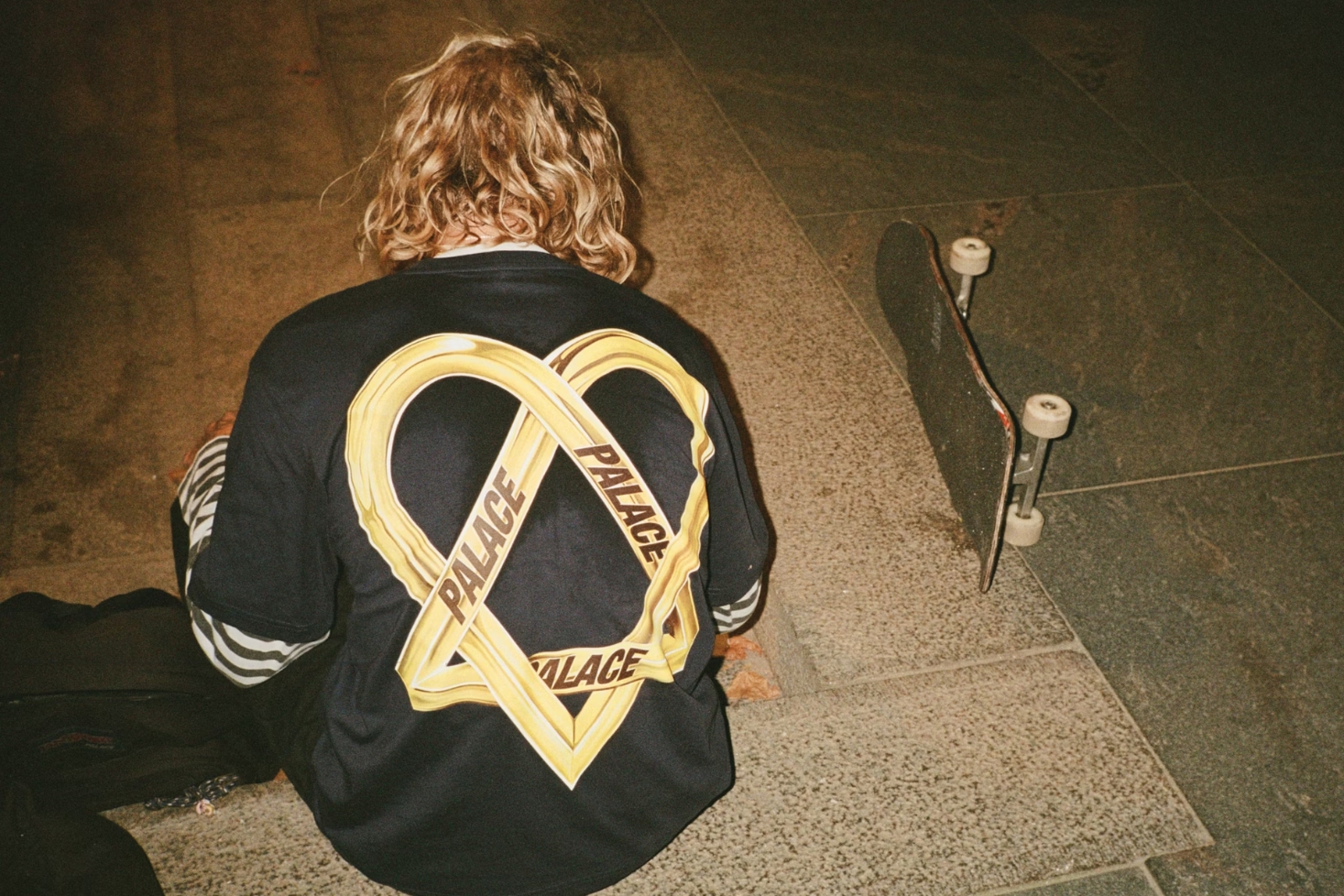 Ville Wester HIM-asussa. HIM ja Palace lanseeraavat rajoitetun vaatemalliston!