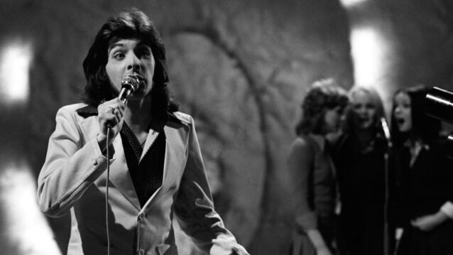 Kirka euroviisukarsinnassa. Kirkan unohtunut levytys julki!