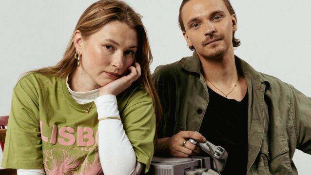 Rakkaus on sokea -promokuvassa Senni ja Roope Salminen