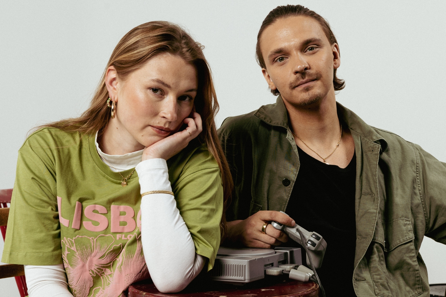 Rakkaus on sokea -promokuvassa Senni ja Roope Salminen