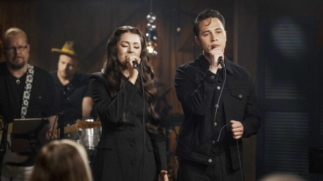 Behm ja Johannes Brotherus esiintymässä. Käärijä ja Behm selvittelivät välejään!