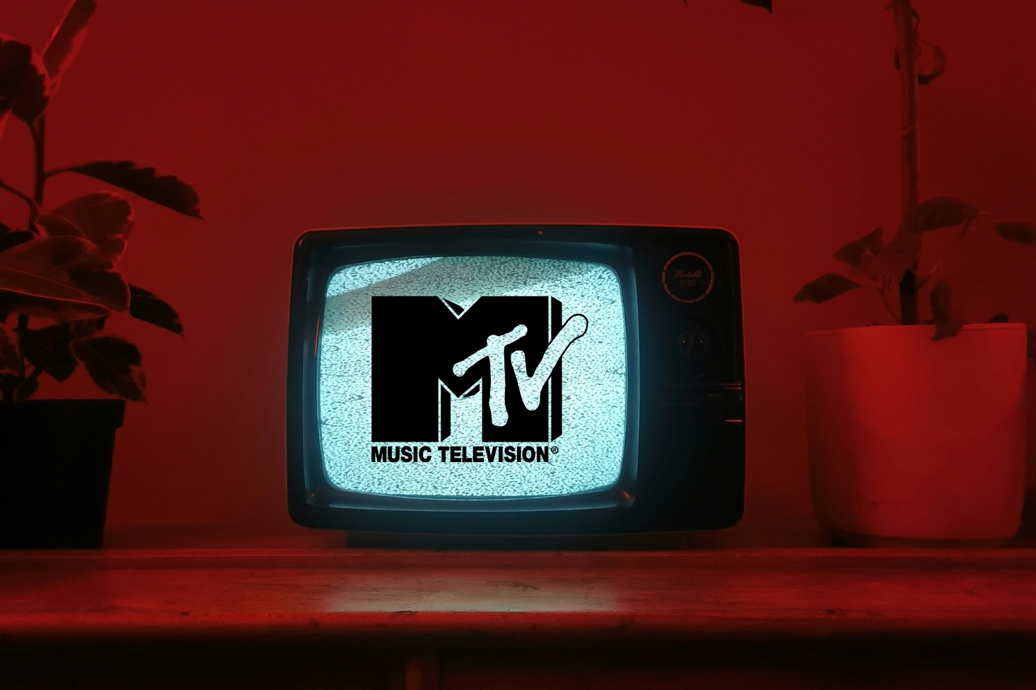 MTV rikkinäisessä telkkarissa. MTV:n musiikkikanavat katoavat!