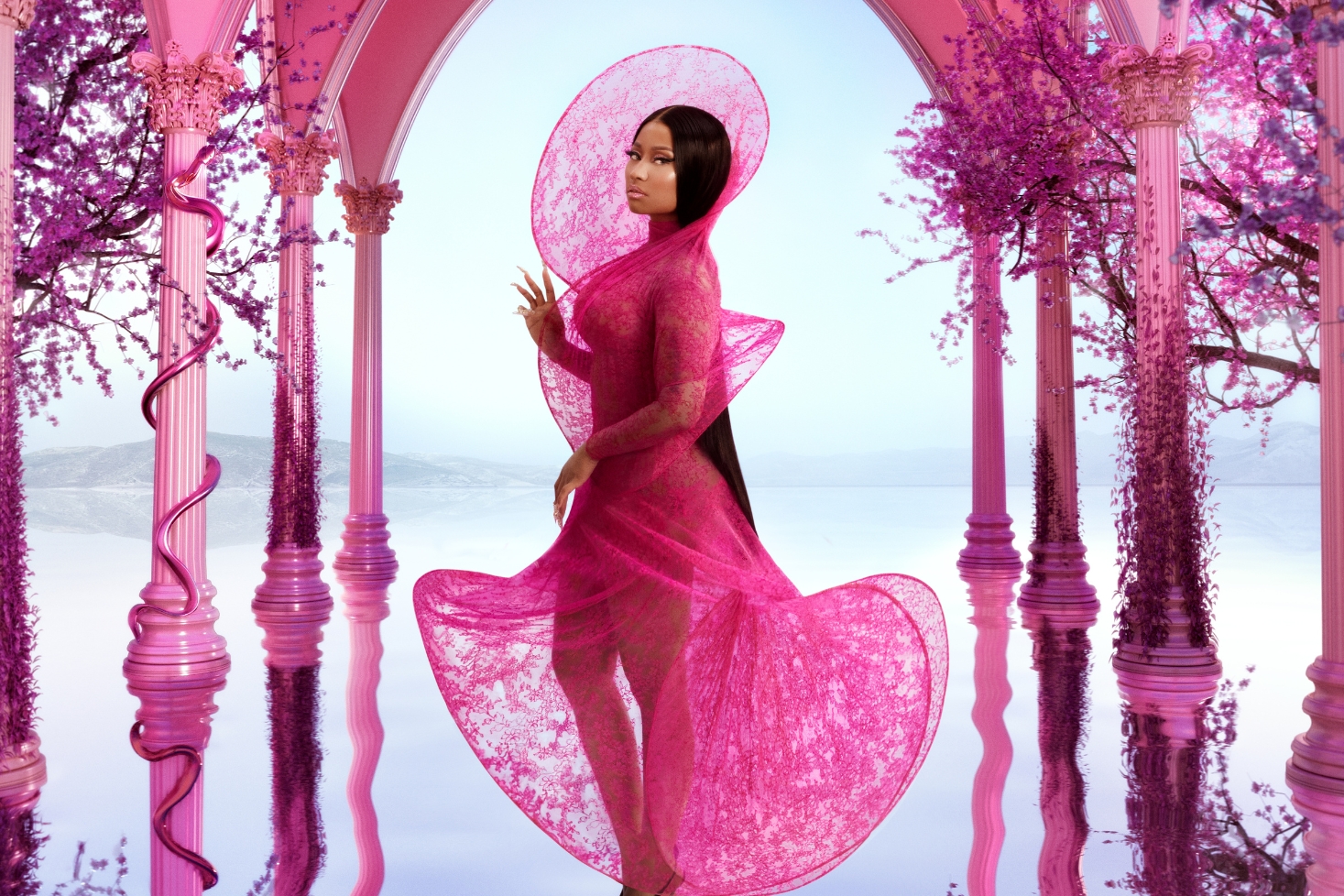 Nicki Minaj pinkissä ympäristössä. Nicki Minaj ilmoittaa lopettavansa!