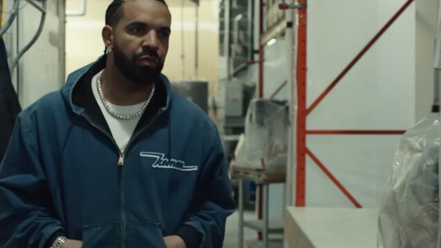 Drake Iceman-huppari päällä