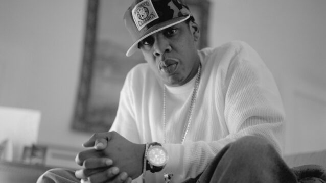 Jay-Z lippis päässä. Roc Nation helpottaa musiikin jakelua!