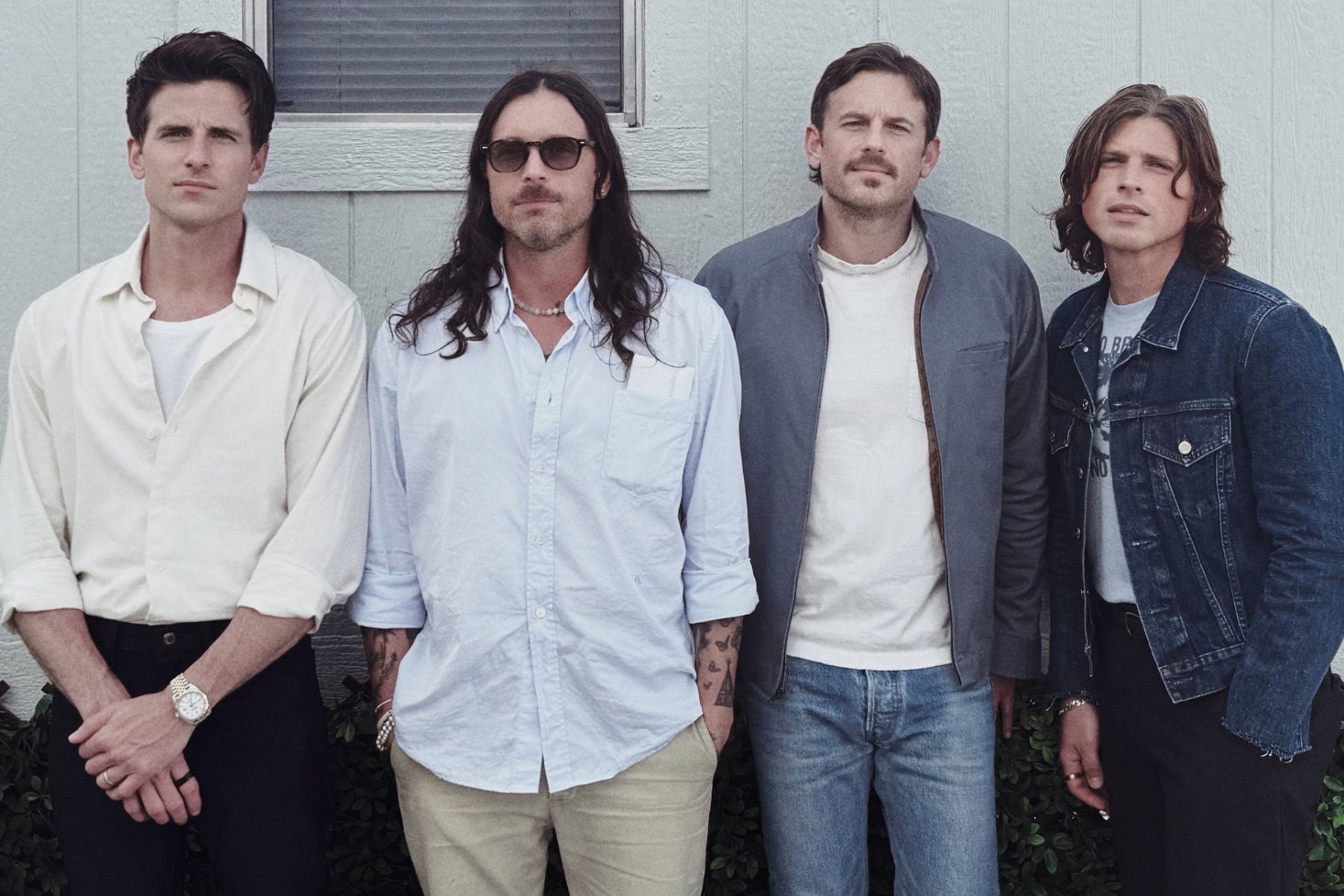 Kings of Leon -yhtyeen jäsenet. Kings of Leon saapuu Tallinnaan!