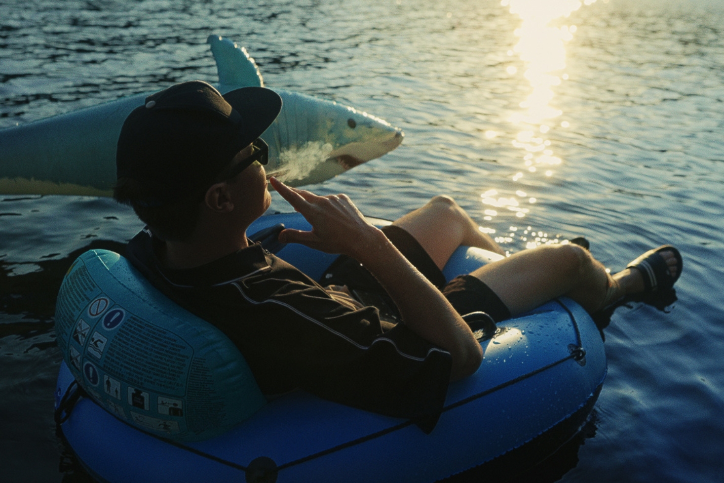 Funkydude vesilelun päällä. Funkyduke palaa kolmannella sooloalbumilla!