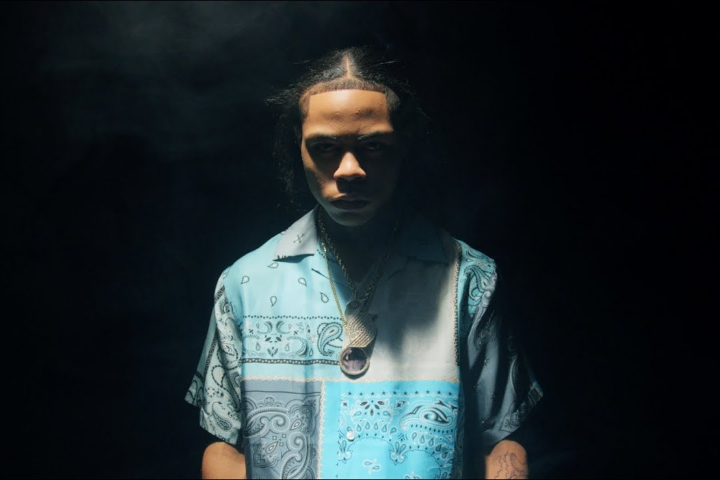 Kay Flock musiikkivideolla. Räppäri Kay Flock tuomittiin 30 vuodeksi vankilaan!