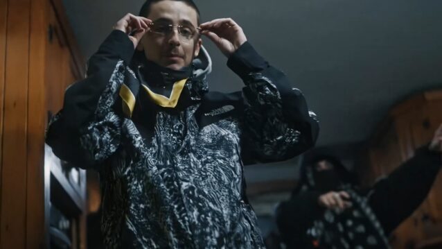 Timothée Chalamet esiintyy EsDeeKidin kanssa