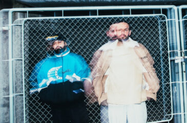 Loasteeze ja Timo Pieni Huijaus Prosessi-singlen promokuvassa