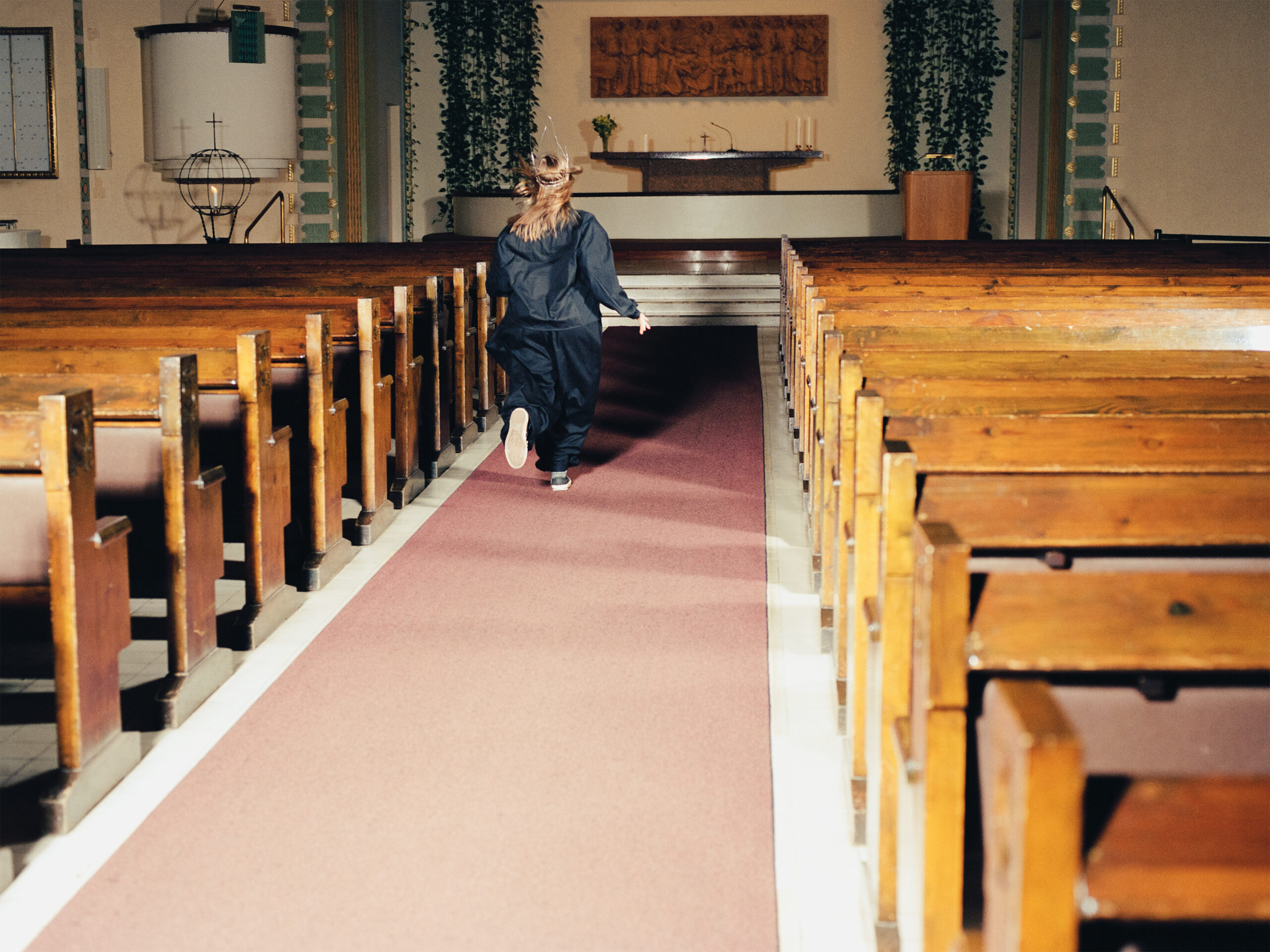 Asla Jo Papin tytär -albumin promokuvassa