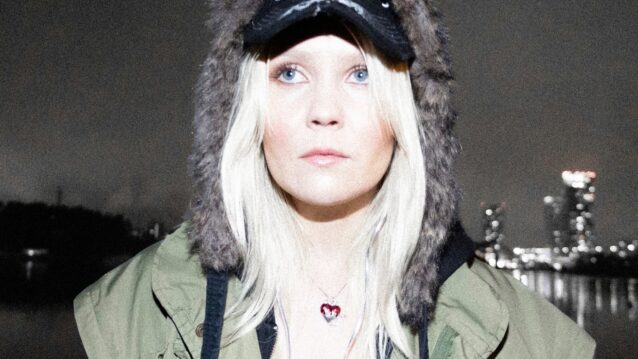 Efka Crush kuvattuna promokuvassa. Haastattelussa Efka Crush!