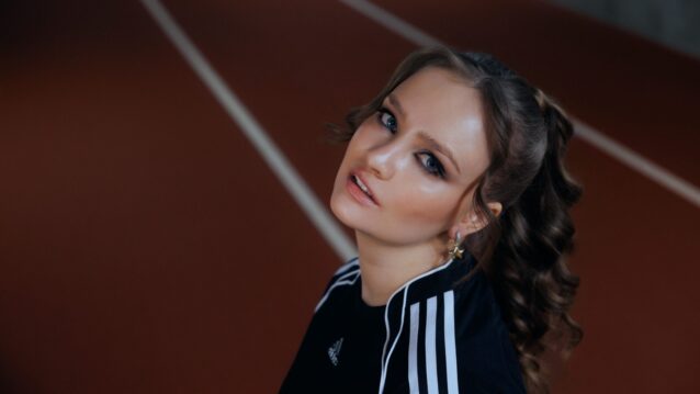 Lilja Lundén juoksuradalla