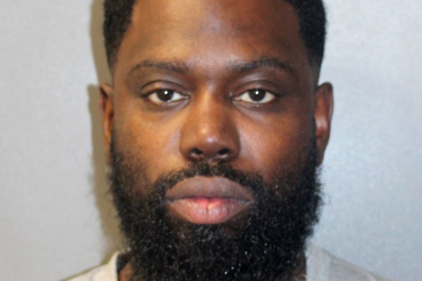 Ghettsin mugshot. Ghetts tuomittiin kuolemaan johtaneesta pako-onnettomuudesta!