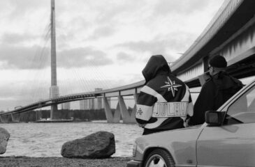 Polaris-albumin promokuvassa Julma-Henri ja Nuori Derrick