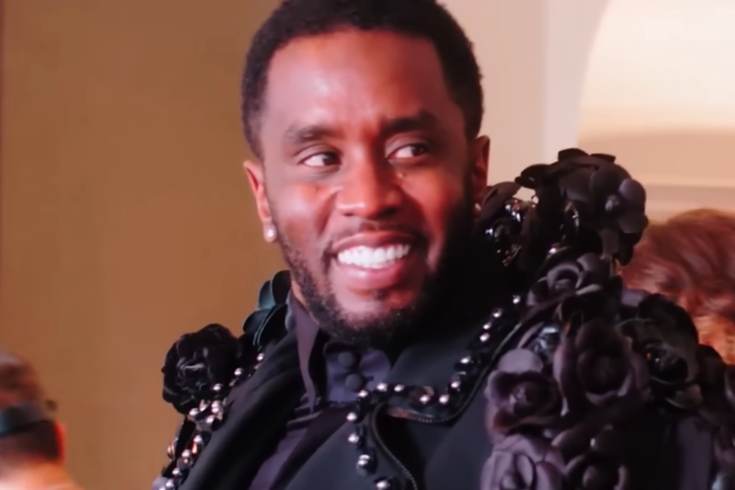 Sean "Diddy" Combs hymyilemässä.