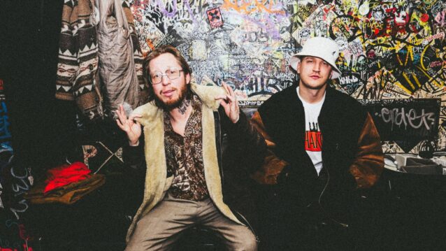 Unelmien kaupunki -singlen promokuvassa Aksim ja Joosu J