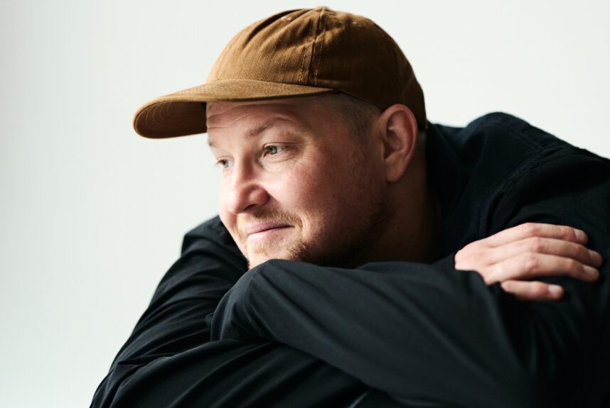 Stepa Minä tiedän miksi häkkilintu laulaa -albumin promokuvassa