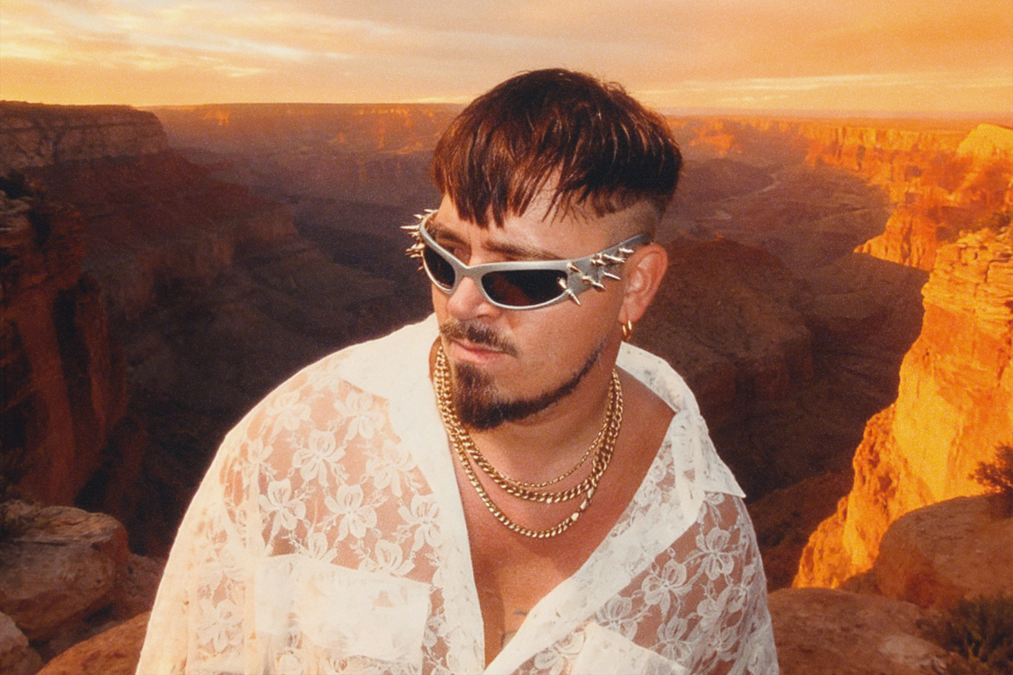 Käärijä Ja Eller Nej -kappaleen promokuvassa