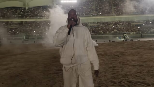 Kanye West Etelä-Koreassa. Wireless Festival peruutettiin Kanyen takia!