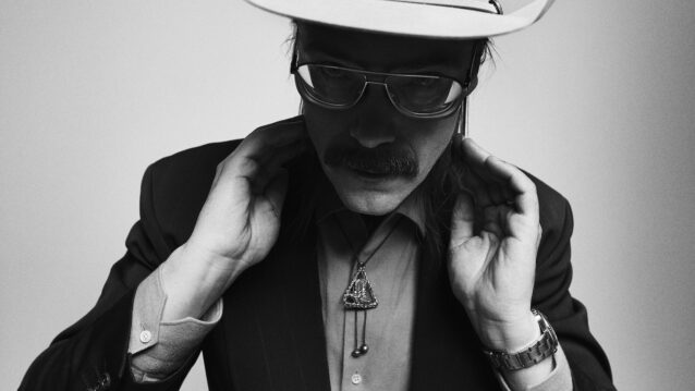 STIG Stiigerihai-singlen promokuvassa