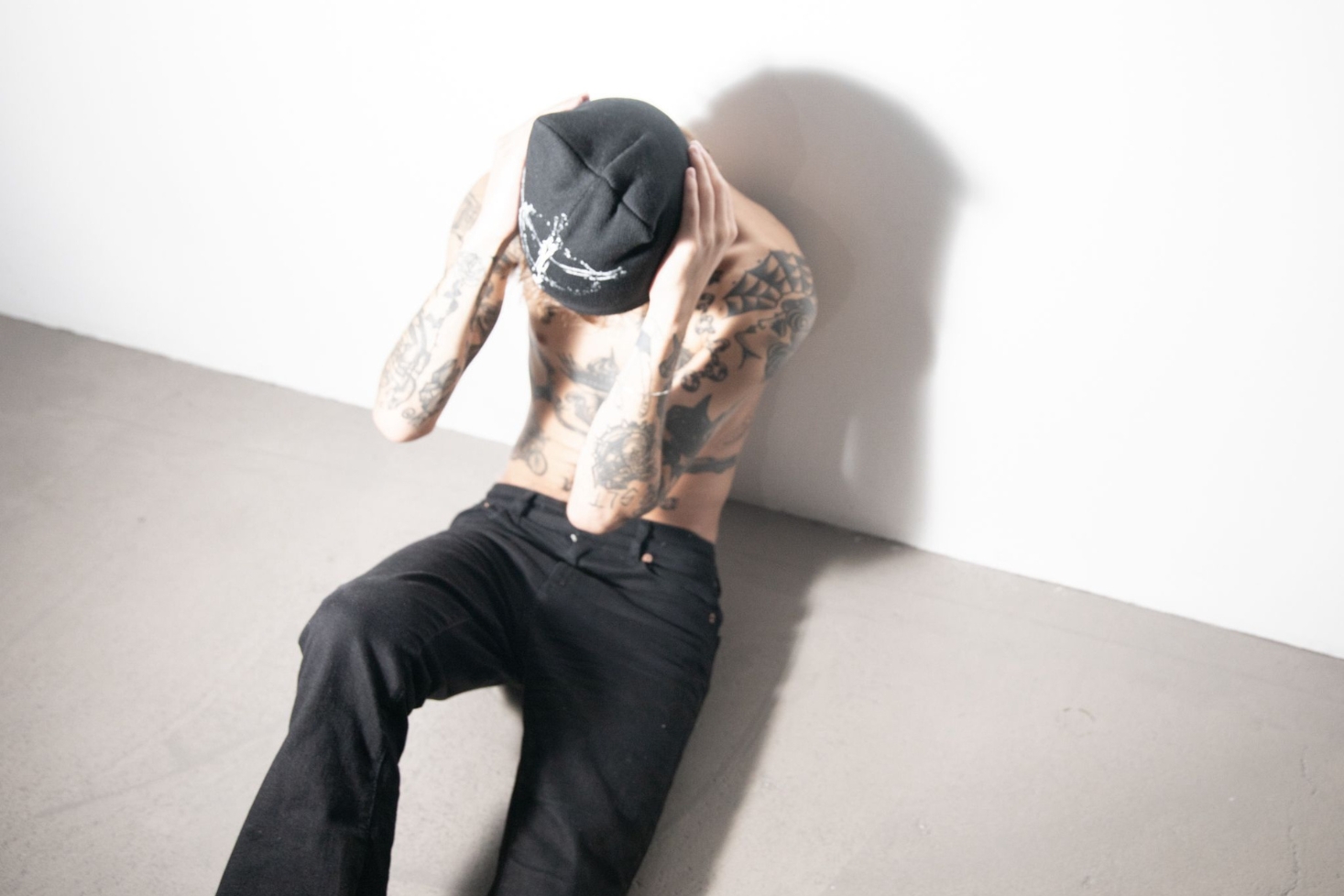 Ville1000000 EP-A-MILLI-levyn promokuvassa.