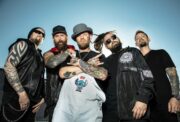 Five Finger Death Punch Suomeen