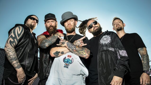 Five Finger Death Punch Suomeen