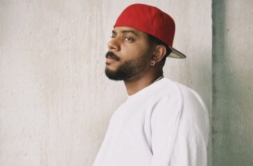 Bryson Tiller Theo Neo Trapsoul Tour -promokuvassa