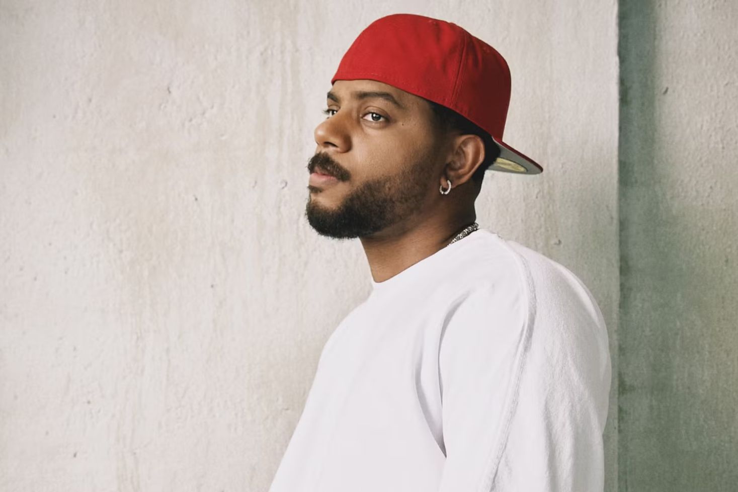 Bryson Tiller Theo Neo Trapsoul Tour -promokuvassa