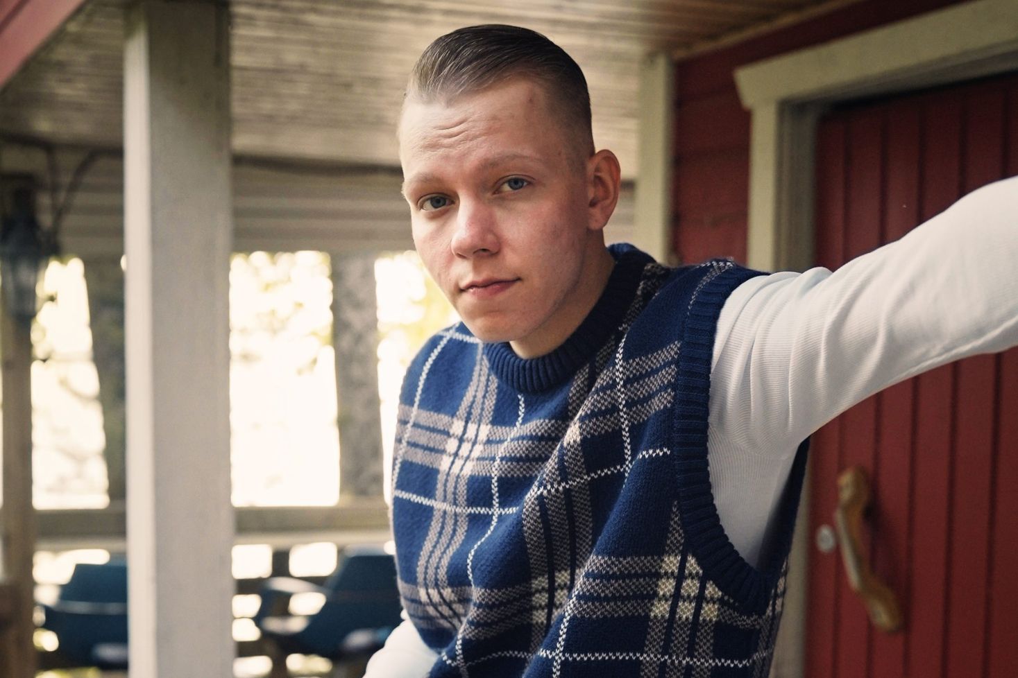 Jami Faltin Valokuvii-singlen promokuvassa