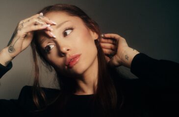 Ariana Grande vetäytyy julkisuudesta
