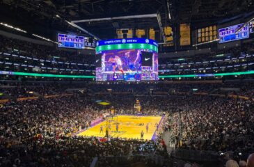 Los Angeles Lakers on myyty toistamiseen 18 kuukauden sisällä.