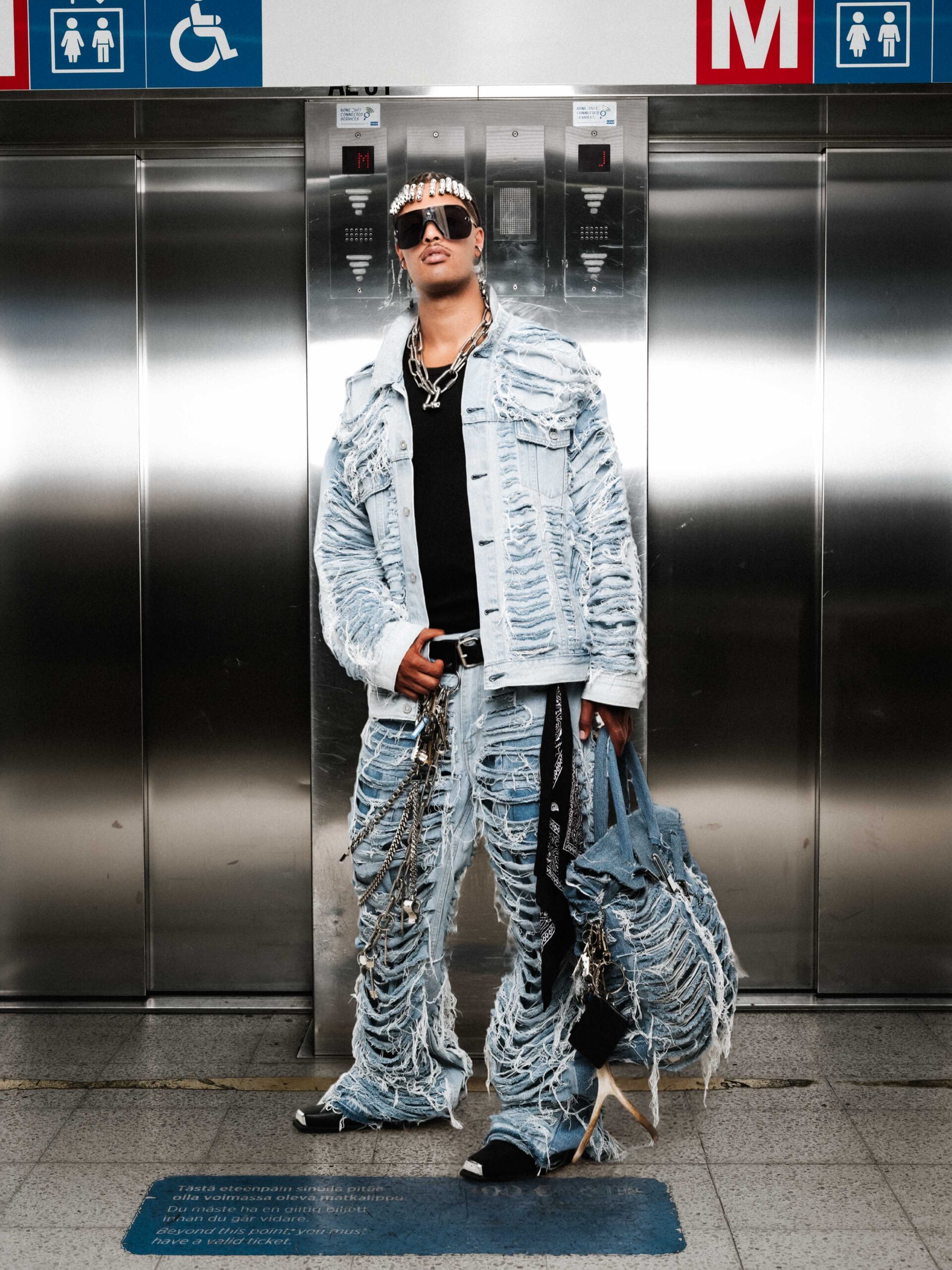 HSL LOOKS -malli Isaac Sene