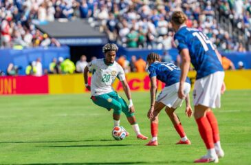 Man United ryöstämässä Liverpoolin Salahin korvaajan.