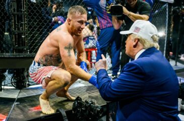 Justin Gaethje kättelee Donald Turmpia. Gaethje ja Makhachev jättiottelu tulossa?