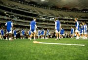 Juventus-puolustaja loukkaantui fanin toimesta