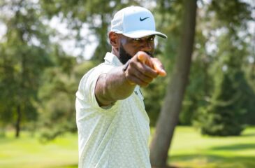 LeBron James avasi oman YouTube-kanavansa