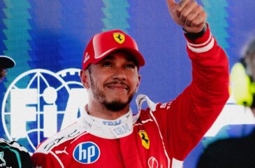 Hamilton F1-pistetilaston kärjessä.