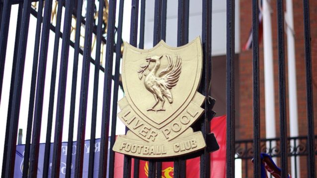 Jeff Bezoksen ensimmäinen urheilusijoitus voi olla Liverpool FC