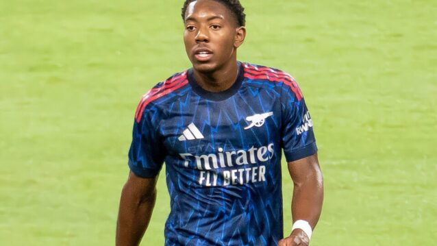 Arsenal kaupittelee huippulupaustaan