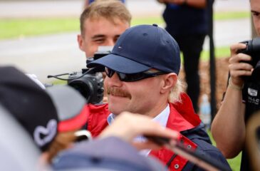 Bottas paljastaa ajaneensa seinään tarkoituksella jarruvian iskiessä