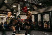 Crash Fight uhkaa Liiga-ottelua