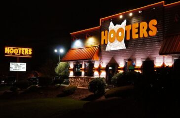 Hooters-elokuva on tekeillä