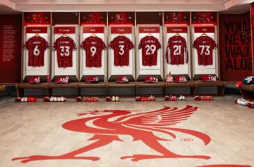 Liverpoolilta iso päätös illan huippuotteluun.